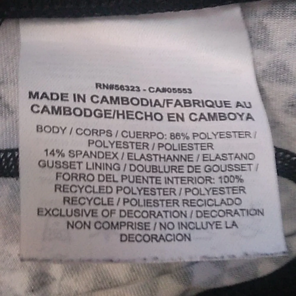 NIKE DRI-FIT NIKE RUNNING WOMENS ATHLETIC CAPRI LEGGINGS - Picture 9 of 17